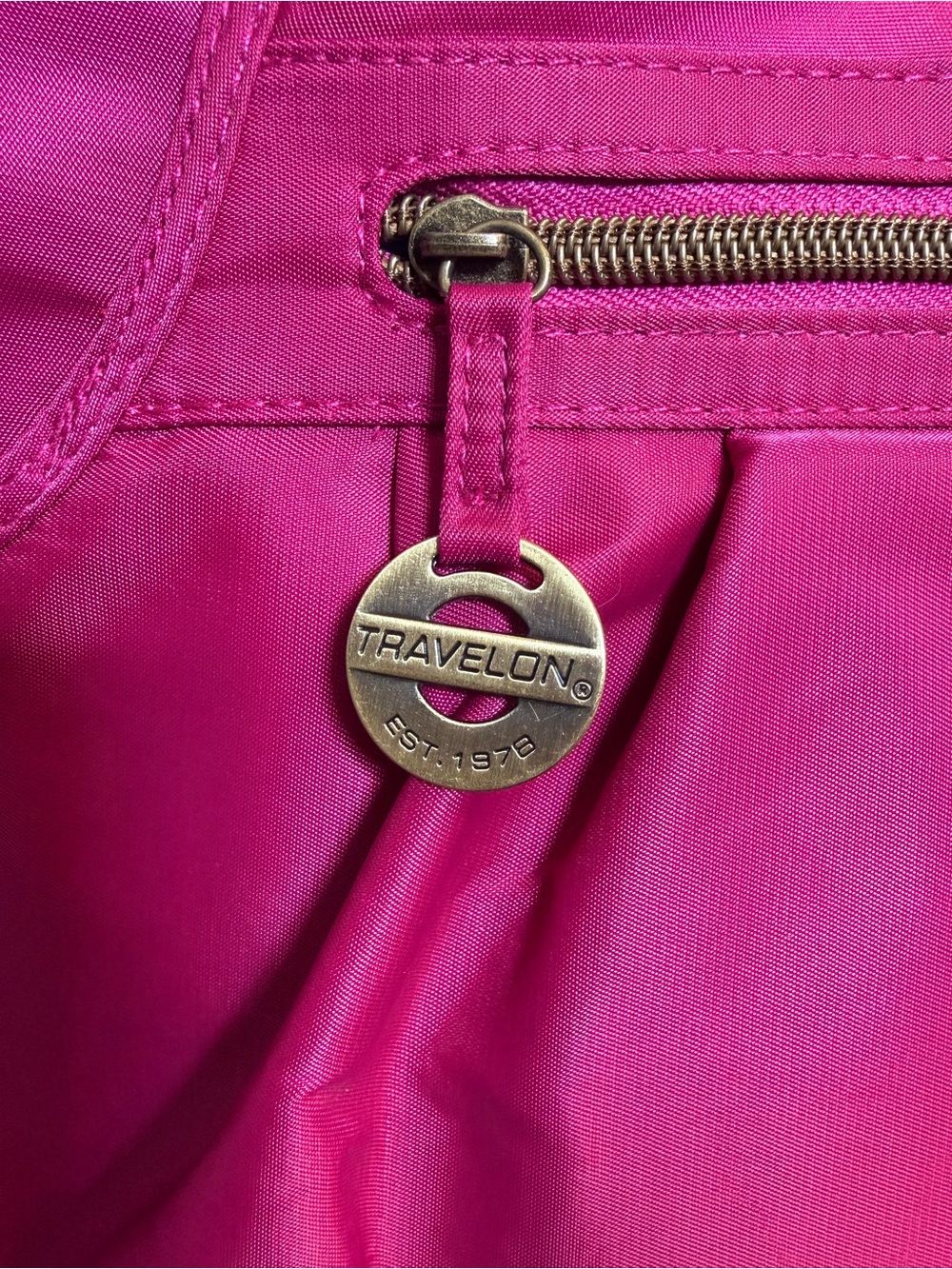 Travelon Anti-Theft Classic Crossbody Hobo Bag Pink Fuchsia NWT - Picture 8 of 9
